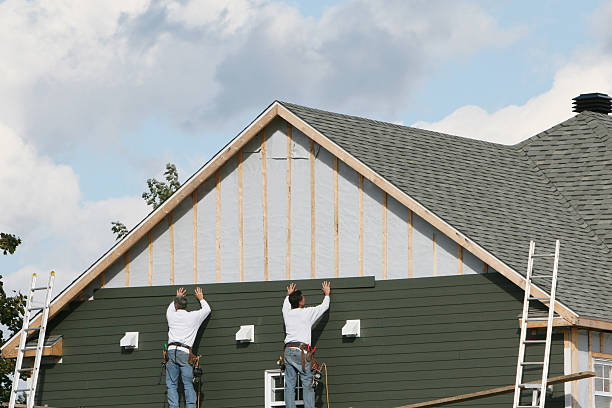 Professional Vinyl Siding technician working in Mount Gretna, PA
